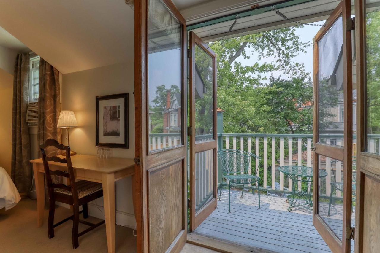 Hochelaga Inn Kingston Bilik gambar