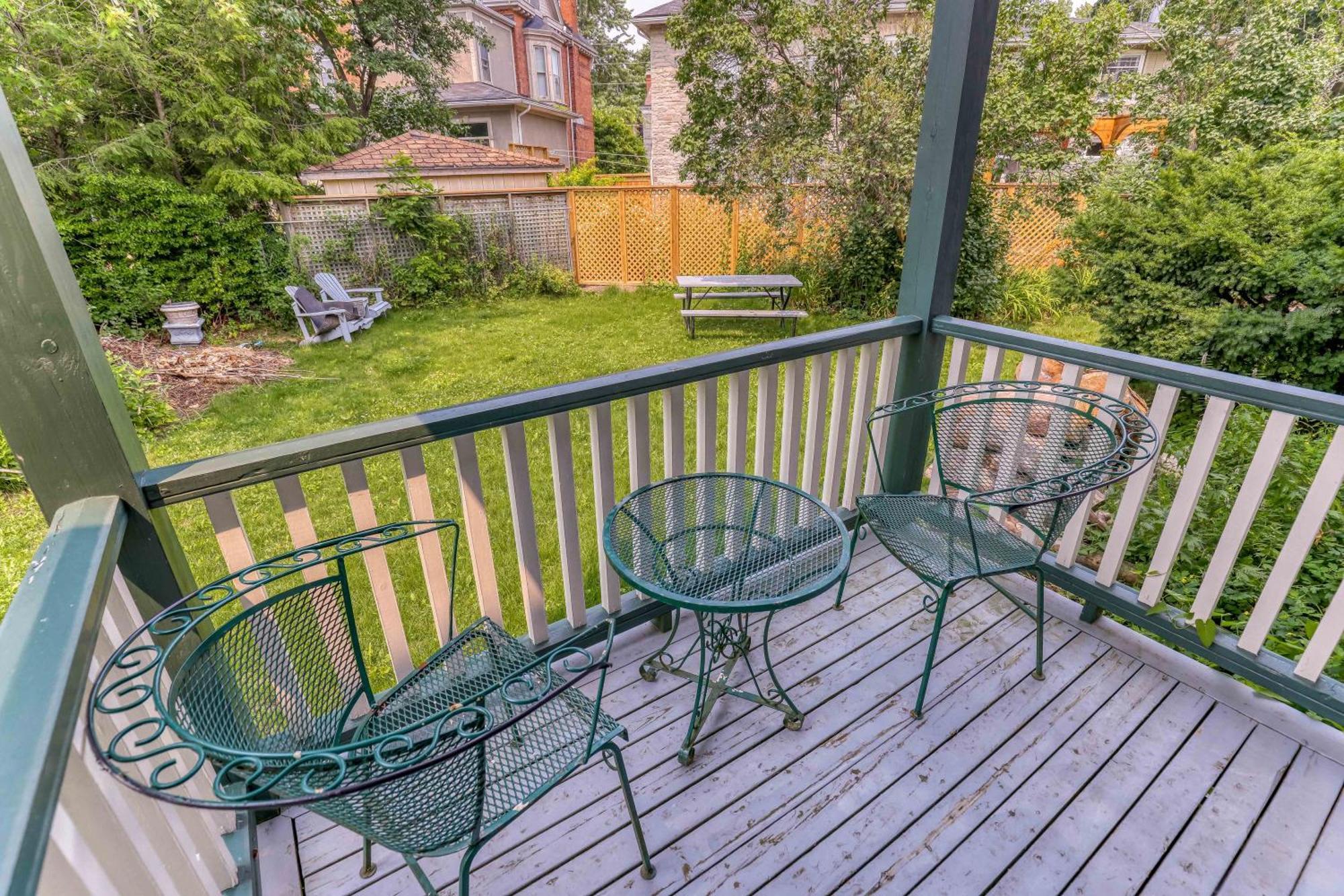 Hochelaga Inn Kingston Bilik gambar
