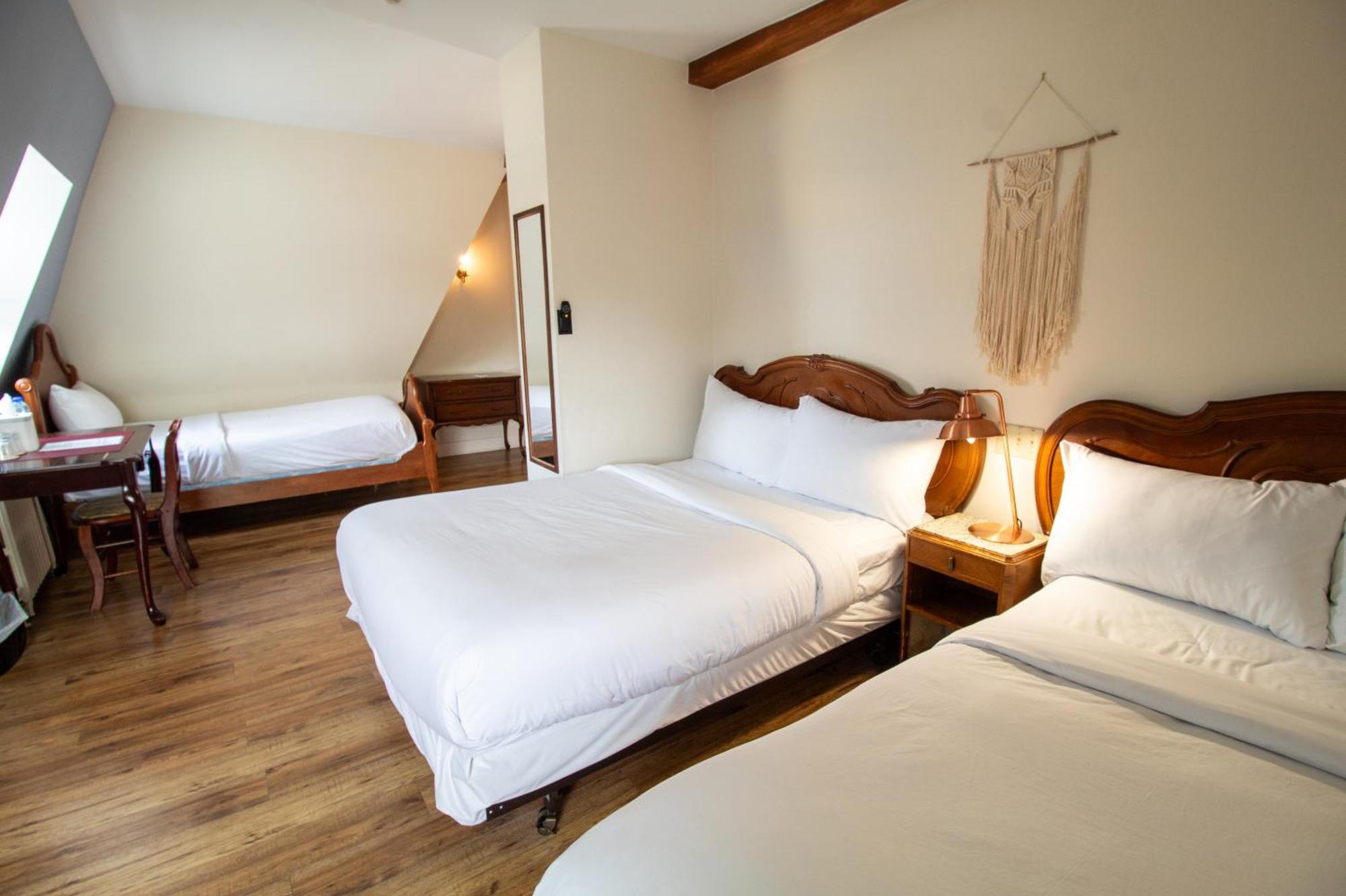 Hochelaga Inn Kingston Bilik gambar